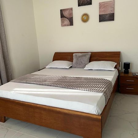 Residence Mina Тубаб Диалау Екстериор снимка