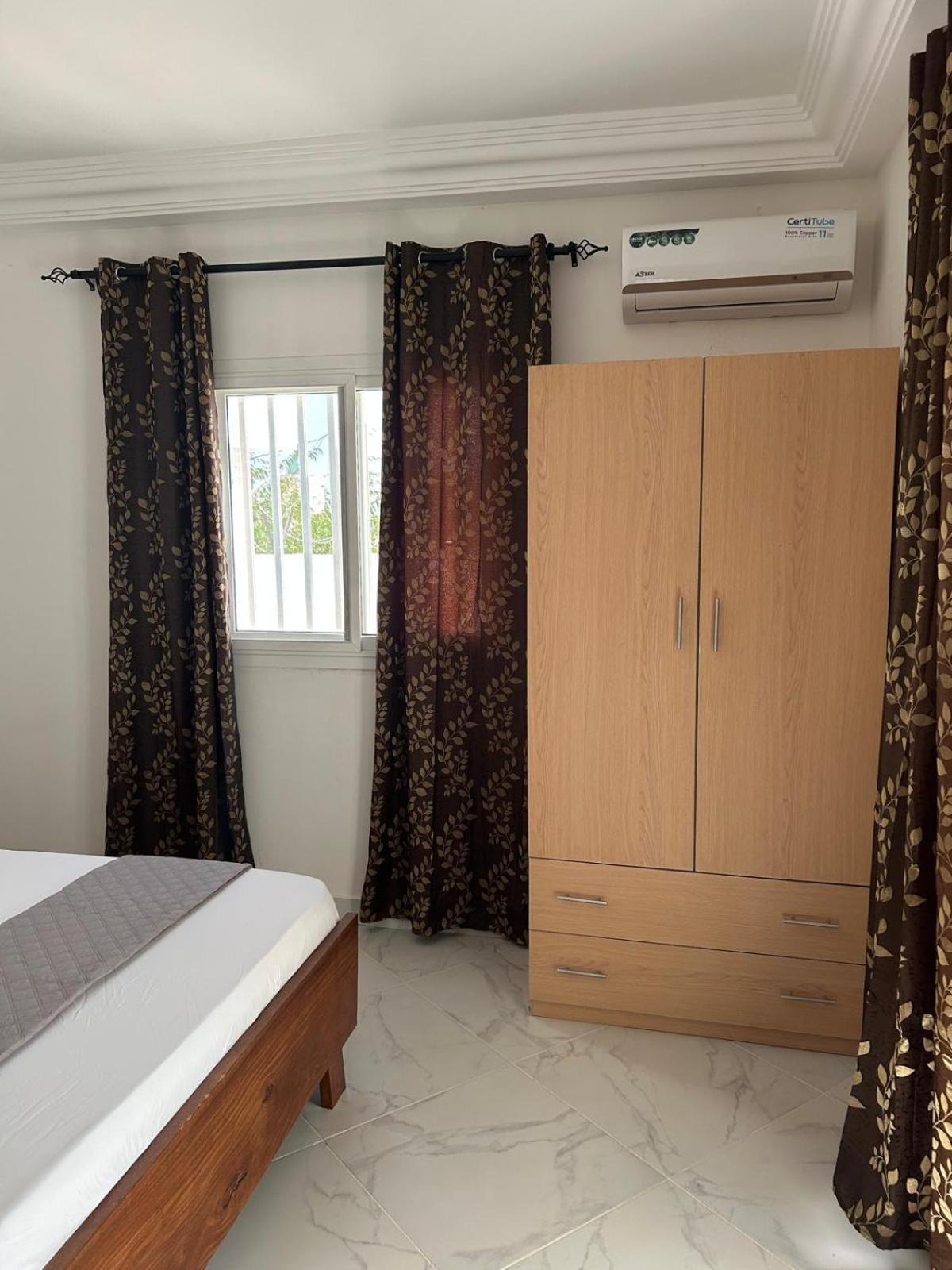 Residence Mina Тубаб Диалау Екстериор снимка